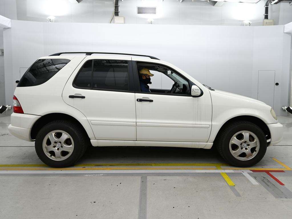 MERCEDES-BENZ M-CLASS