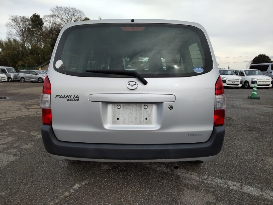 MAZDA FAMILIA