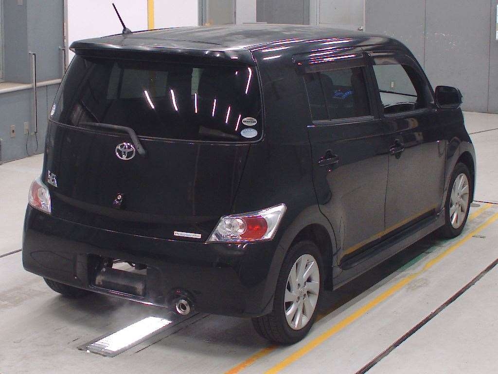 TOYOTA BB