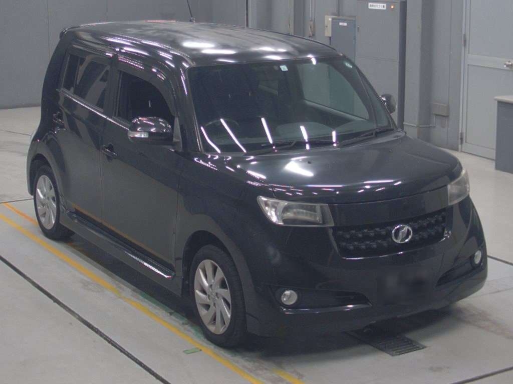TOYOTA BB
