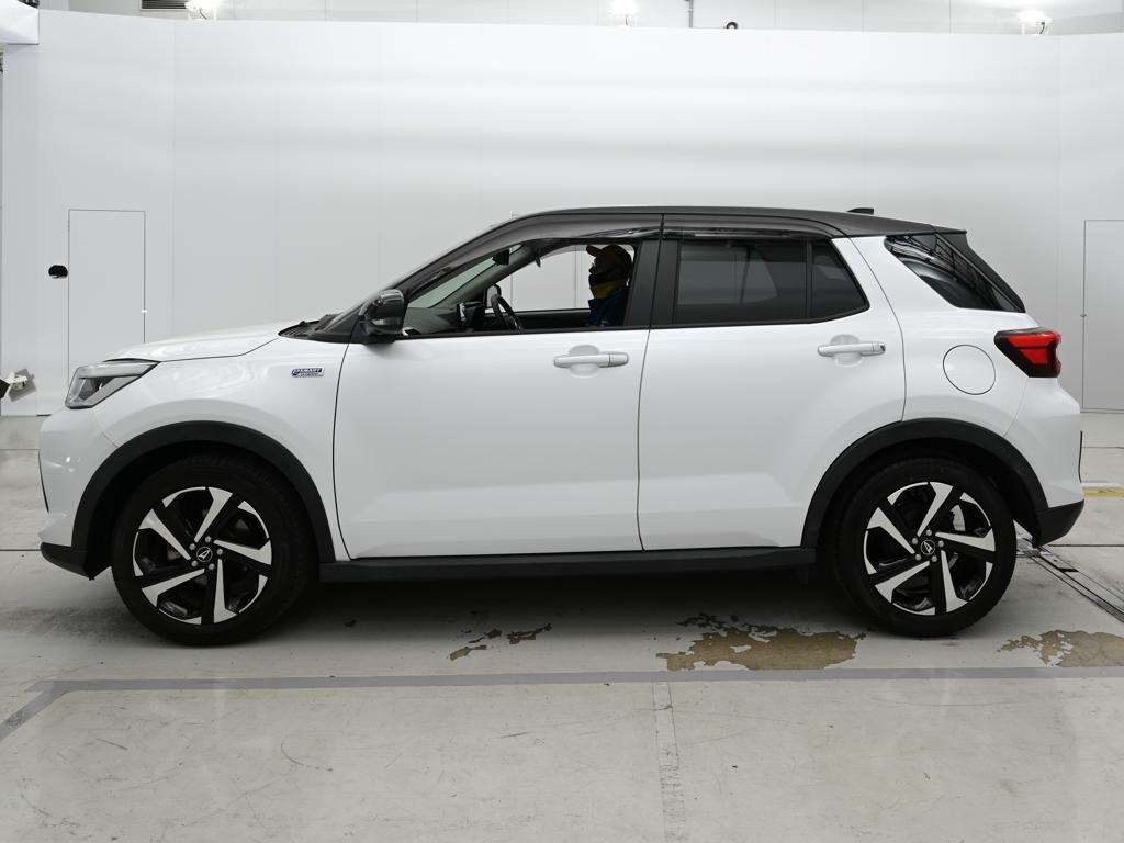 DAIHATSU ROCKY