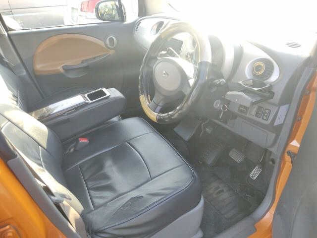 DAIHATSU MOVE LATTE