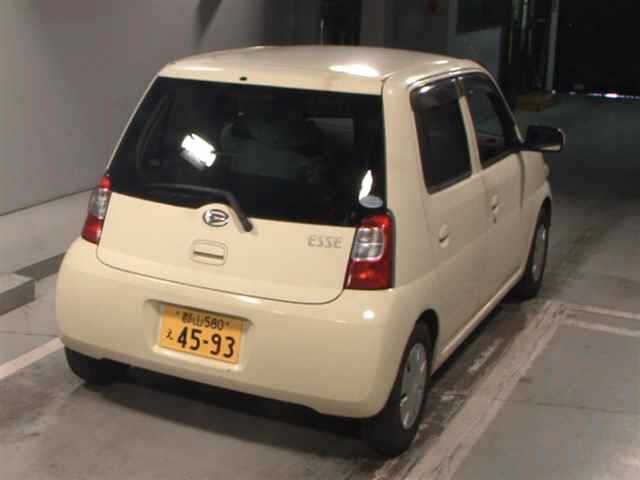 DAIHATSU ESSE