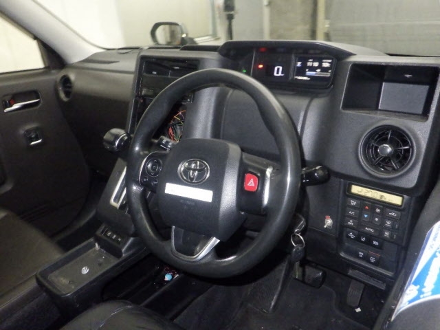 TOYOTA JPN TAXI