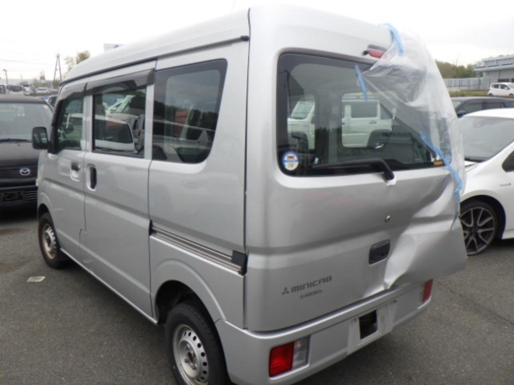 MITSUBISHI MINICAB