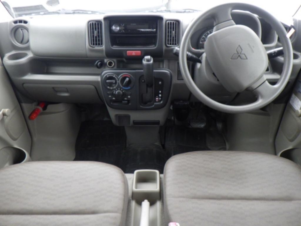 MITSUBISHI MINICAB