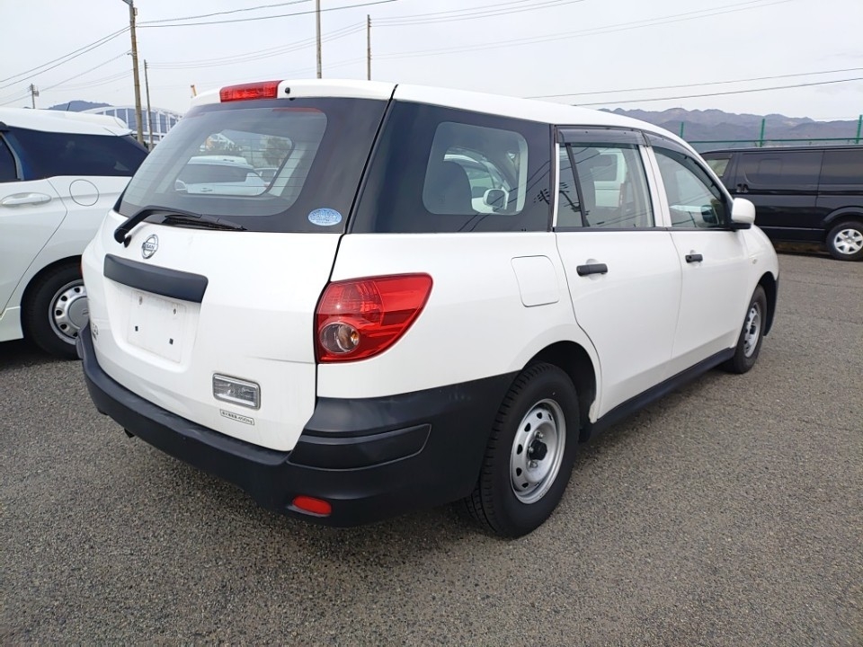 NISSAN AD