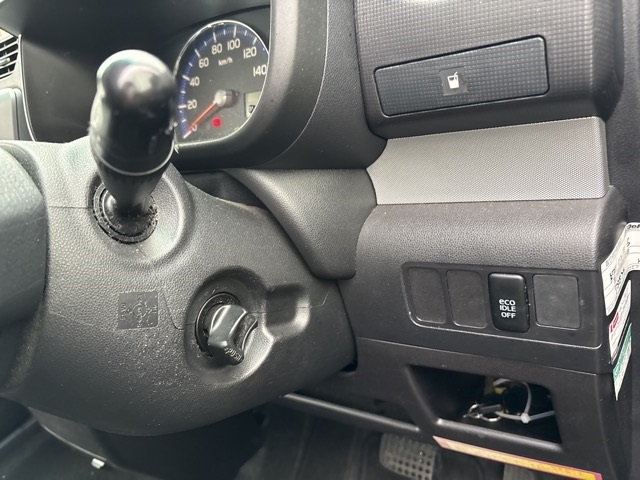 TOYOTA PIXIS SPACE