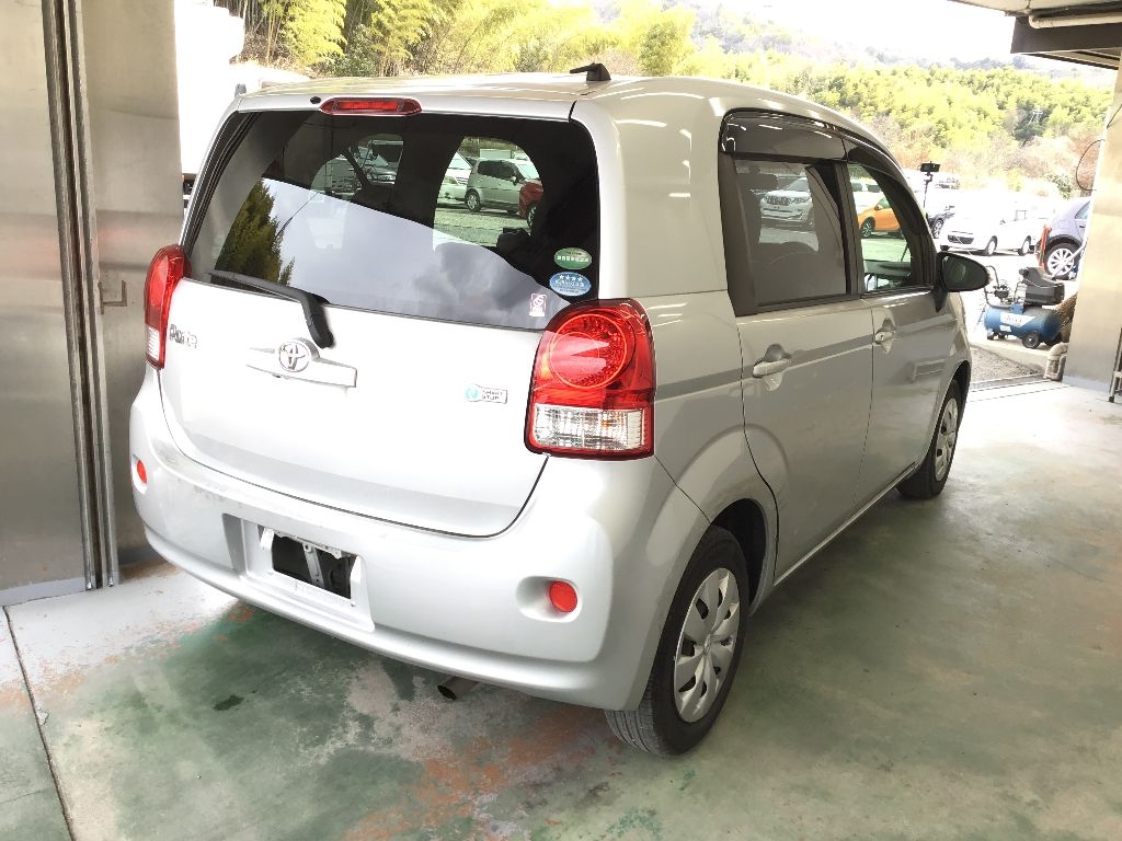 TOYOTA PORTE