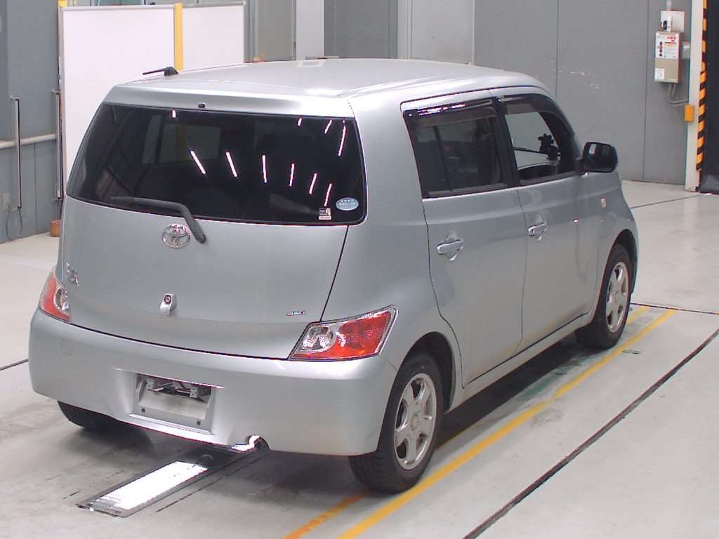 TOYOTA BB