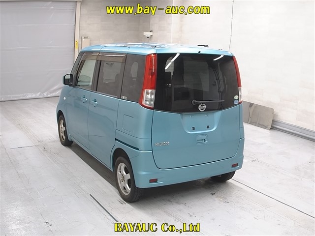 NISSAN ROOX