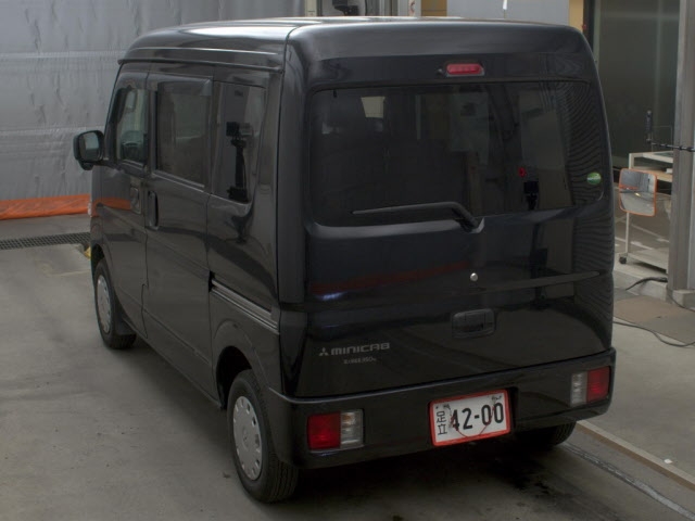 MITSUBISHI MINICAB