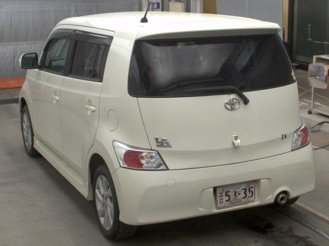 TOYOTA BB