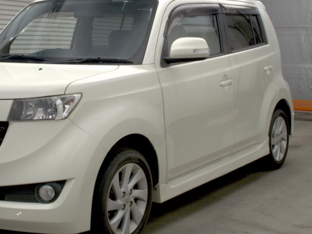 TOYOTA BB
