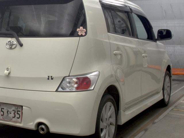 TOYOTA BB