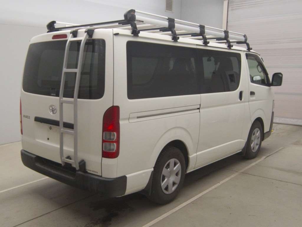 TOYOTA REGIUS ACE