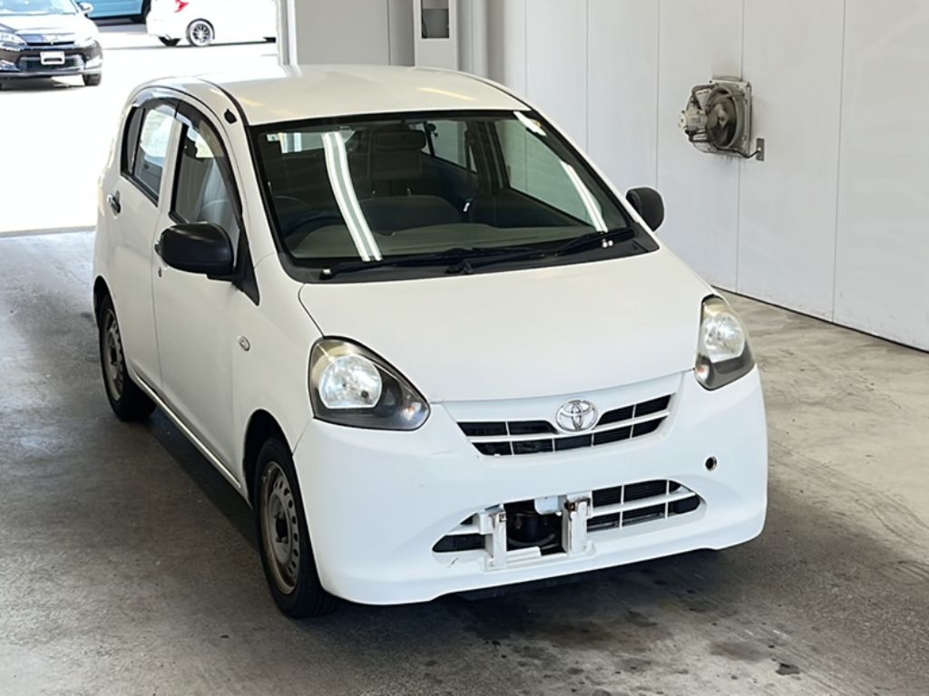 TOYOTA PIXIS EPOCH
