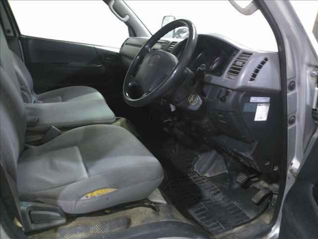 TOYOTA REGIUS ACE