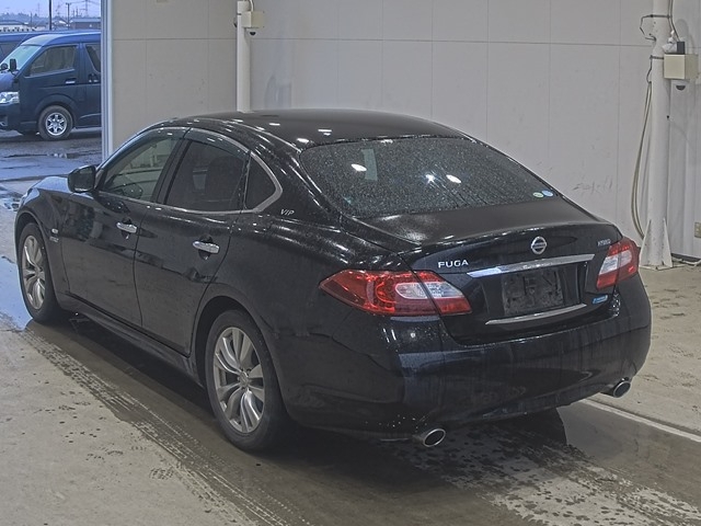 NISSAN FUGA
