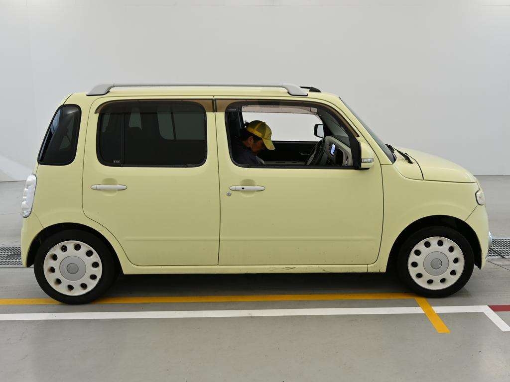 DAIHATSU MIRA COCOA