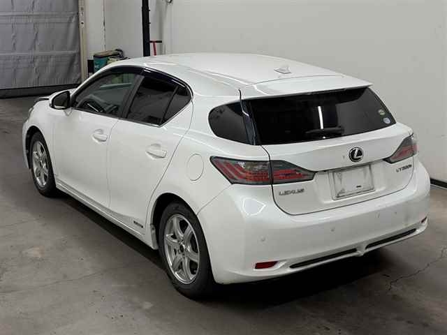 LEXUS CT200H