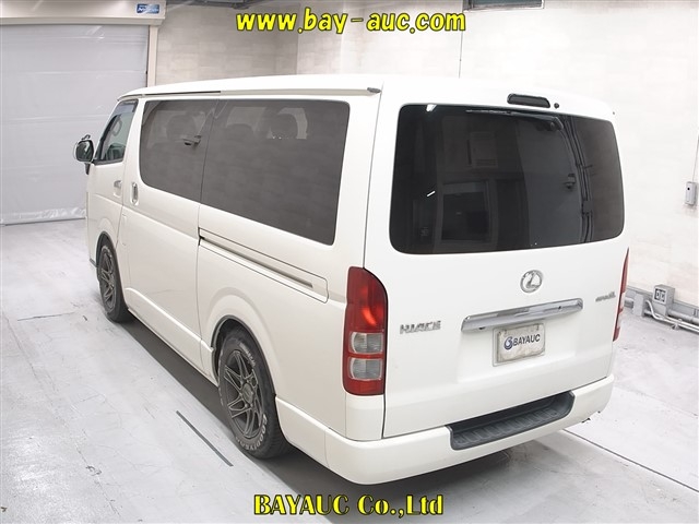 TOYOTA REGIUS ACE