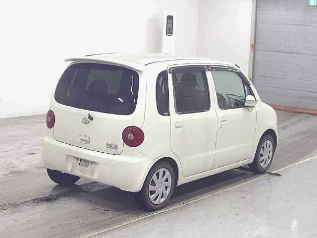 DAIHATSU MOVE LATTE