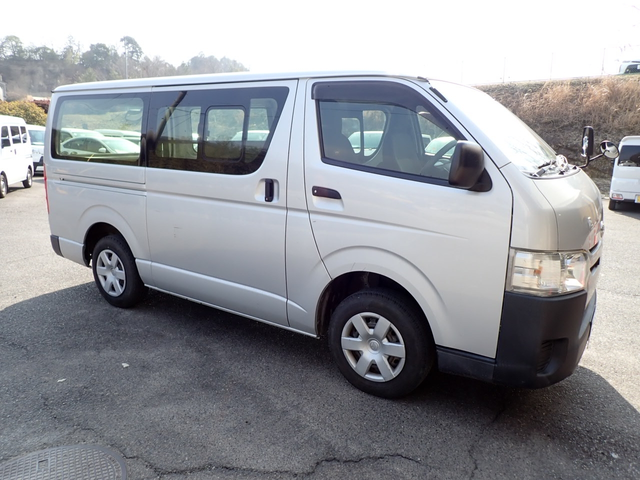 TOYOTA REGIUS ACE