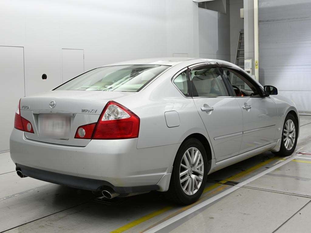NISSAN FUGA