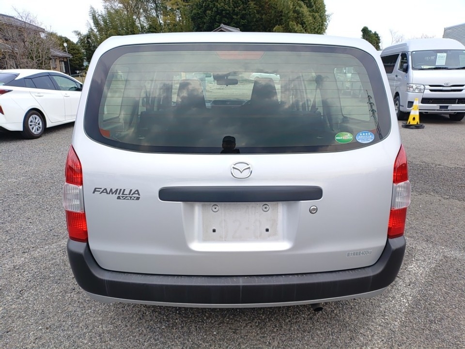 MAZDA FAMILIA