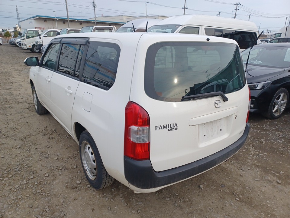 MAZDA FAMILIA