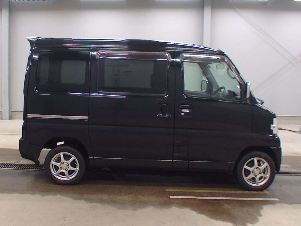 MITSUBISHI TOWN BOX