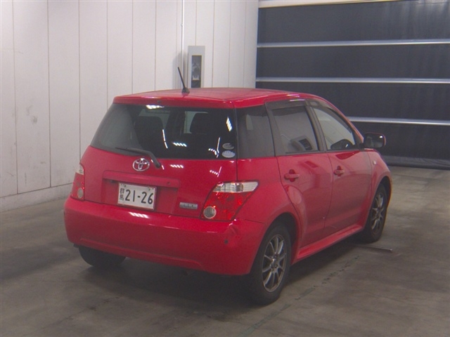 TOYOTA IST
