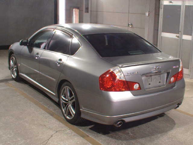 NISSAN FUGA