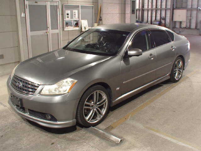 NISSAN FUGA