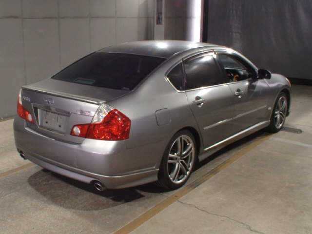 NISSAN FUGA