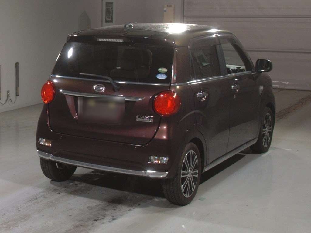 DAIHATSU CAST