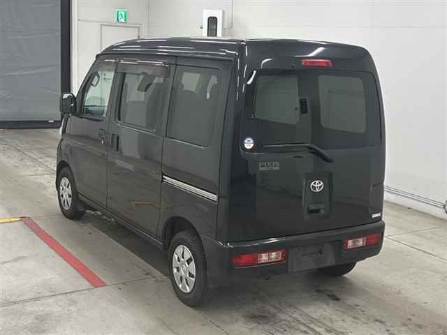 TOYOTA PIXIS VAN
