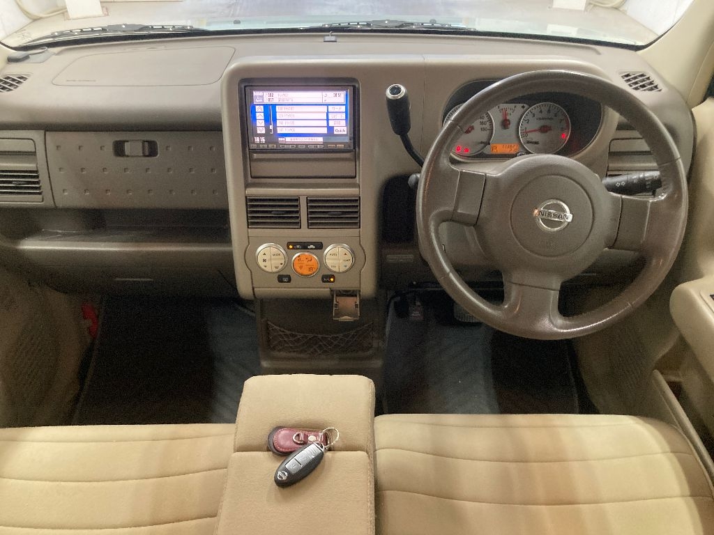 NISSAN CUBE