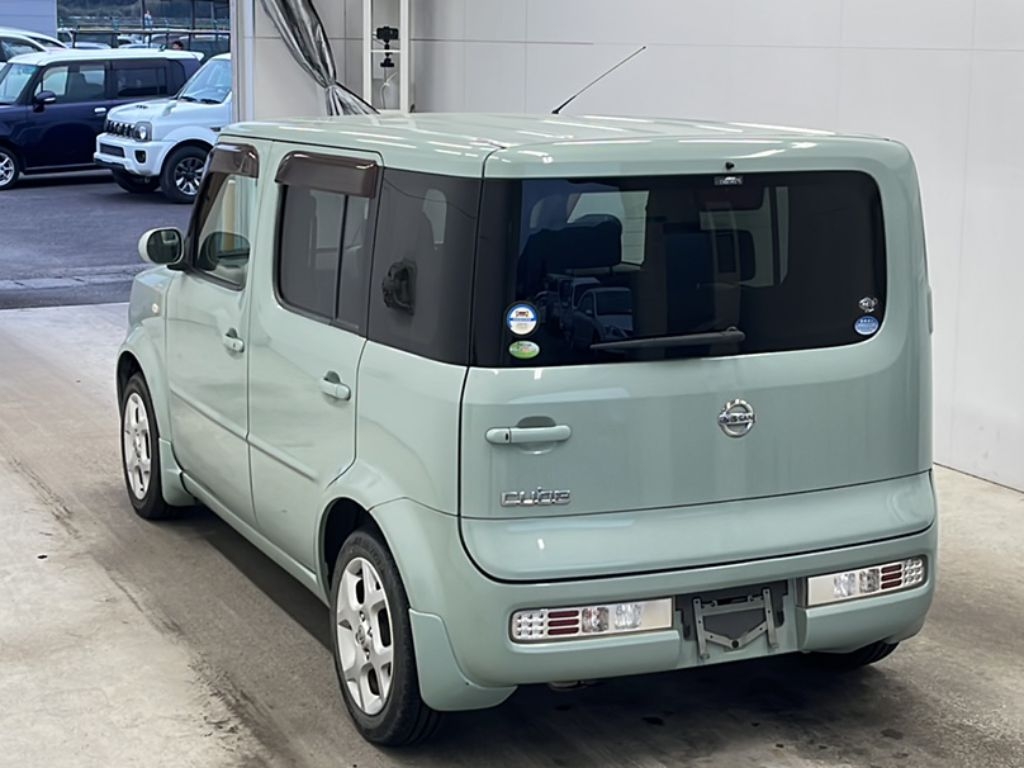 NISSAN CUBE