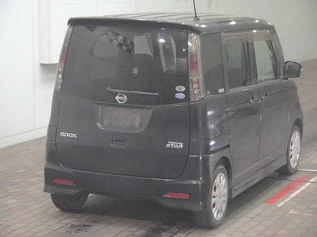 NISSAN ROOX