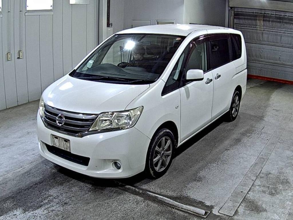 NISSAN SERENA