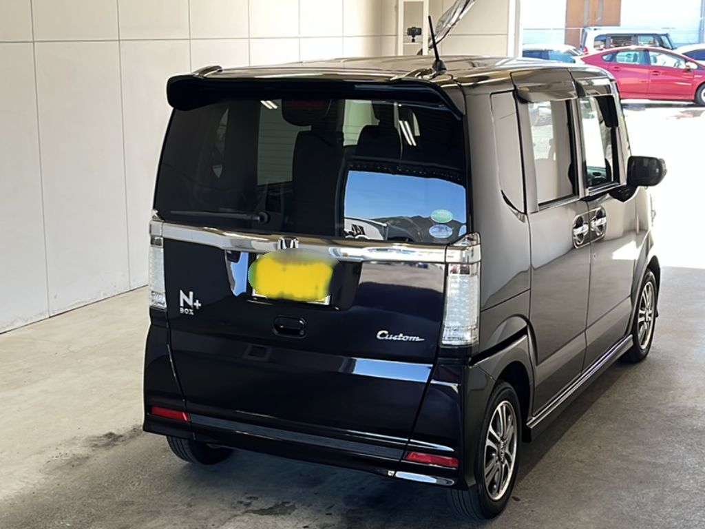 HONDA N-BOX+