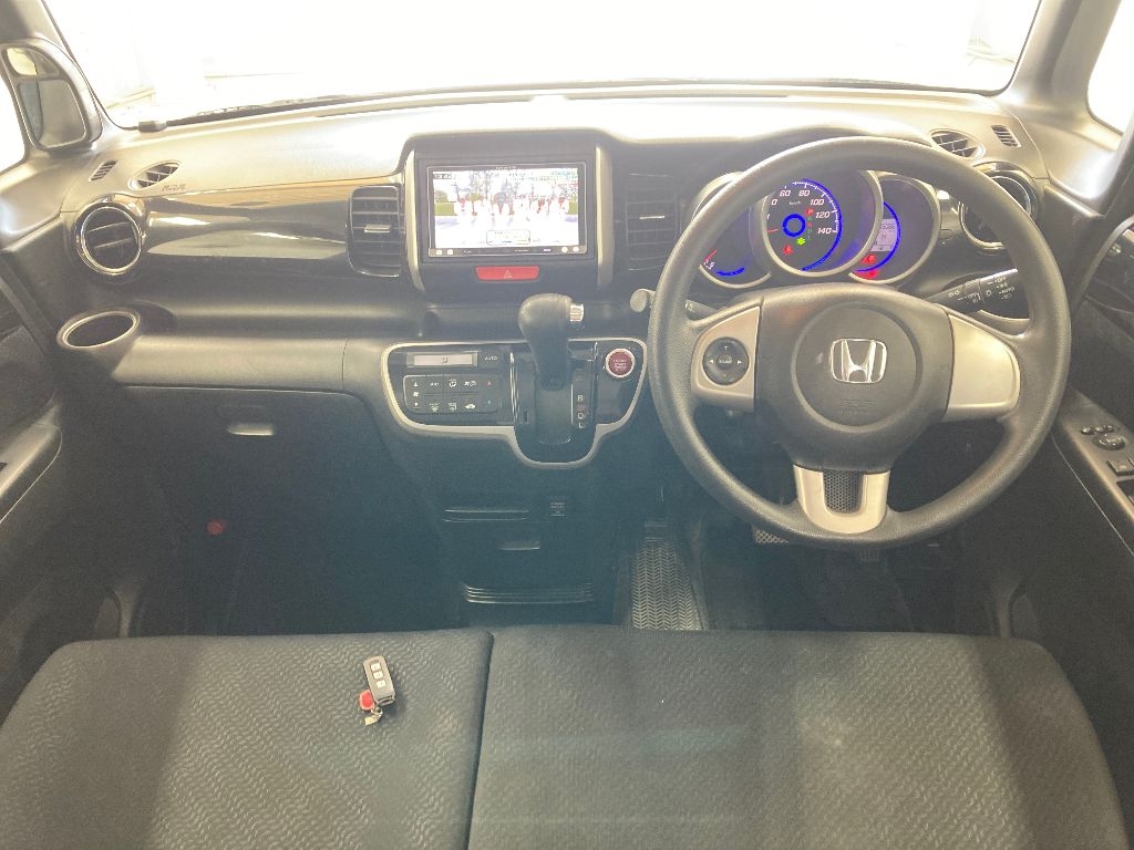 HONDA N-BOX+