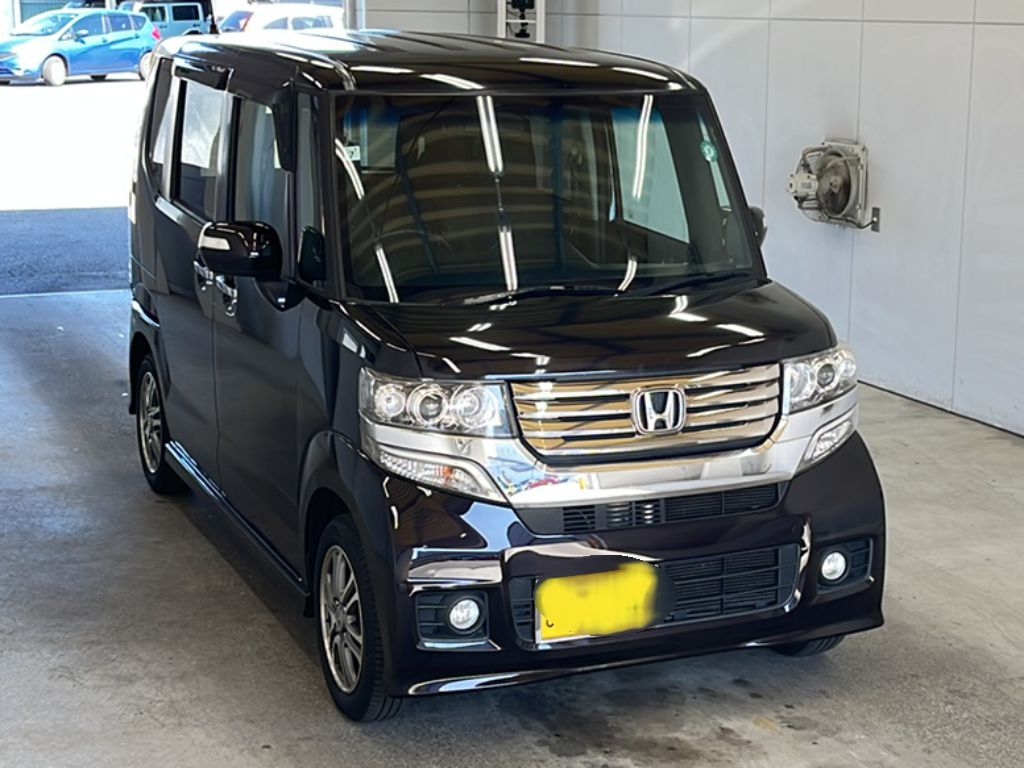 HONDA N-BOX+