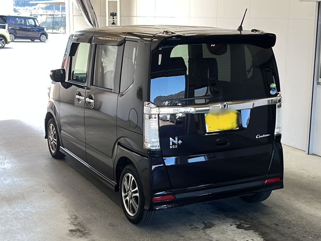 HONDA N-BOX+