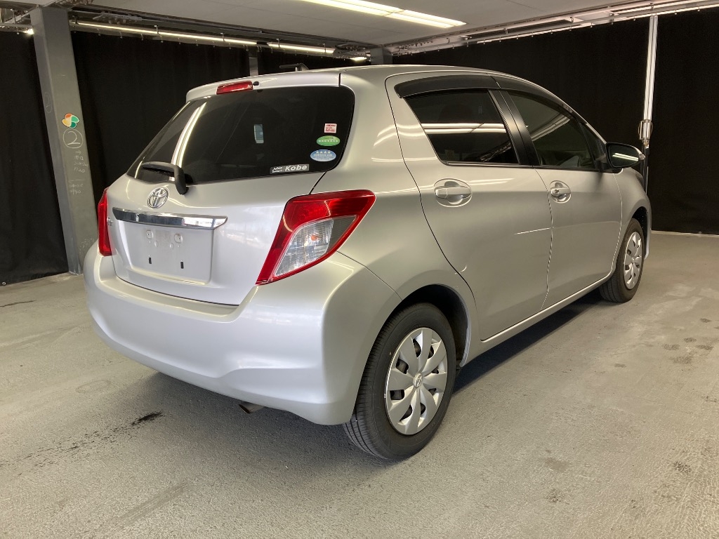 TOYOTA VITZ