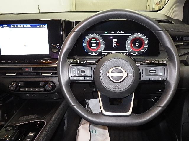 NISSAN AURA