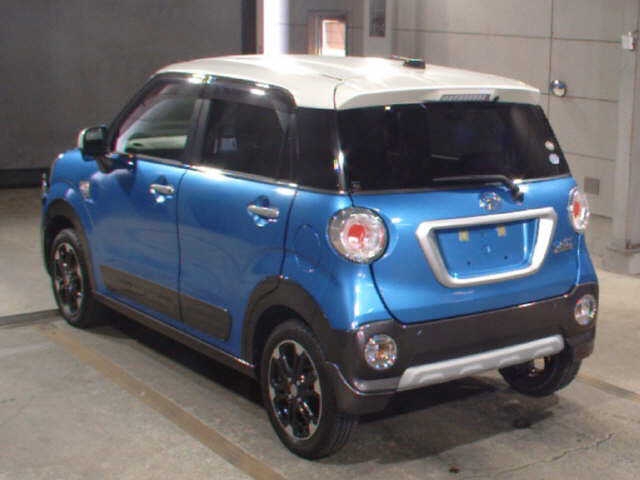 DAIHATSU CAST