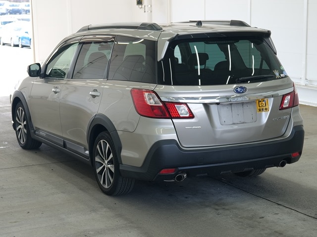 SUBARU EXIGA CROSSOVER 7